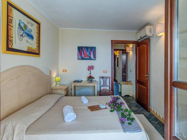 Chambre d’hôte pour 4 personnes, avec balcon et vue à Cala Gonone - 3