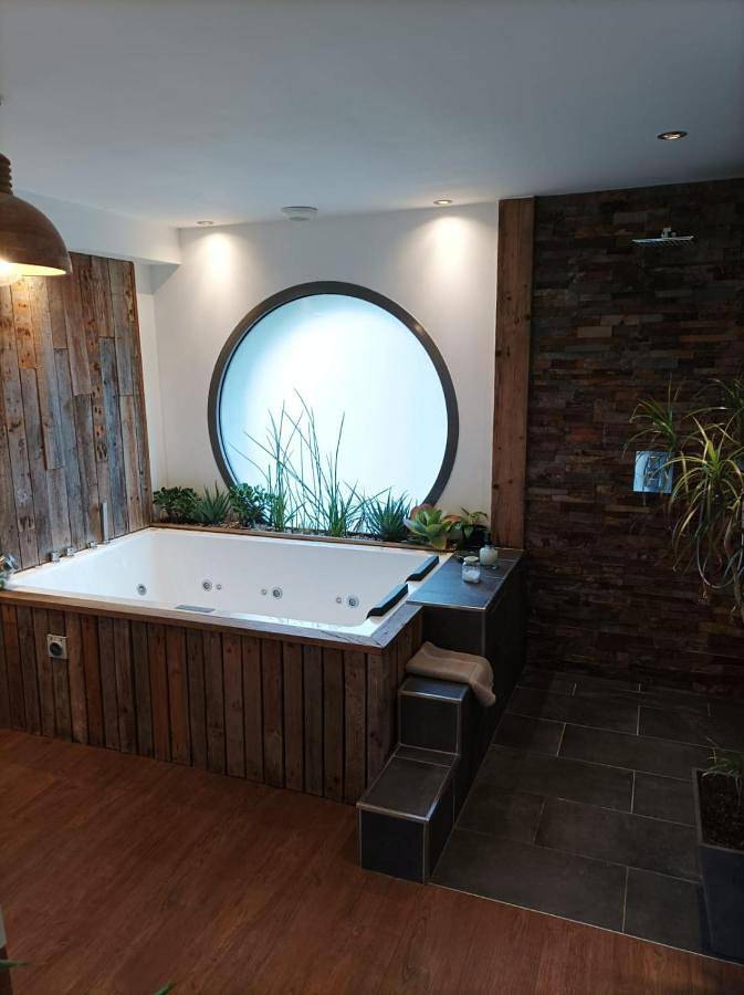 Location de vacances pour 8 personnes, avec terrasse ainsi que jacuzzi et jardin, adapté aux familles à Bray-Dunes - 4