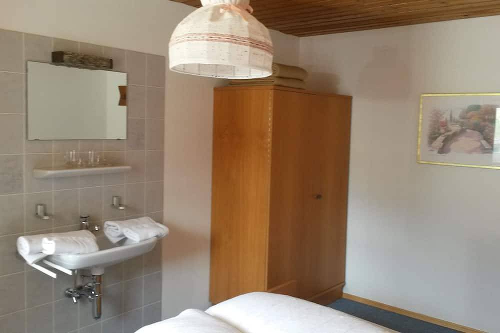 Ganze Wohnung, Sehr sonnige ruhige Lage mit Blick auf die Montafoner Bergwelt in Sankt Gallenkirch (Stadt), Sankt Gallenkirch