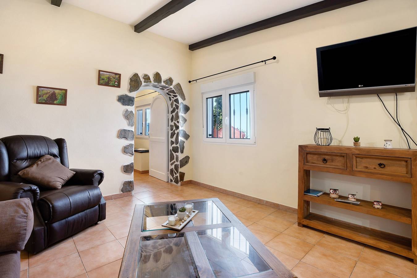 Casa de vacaciones 'Casa Andrea' con vistas al mar, terraza privada y Wi-Fi in Las Higueras, Tacoronte