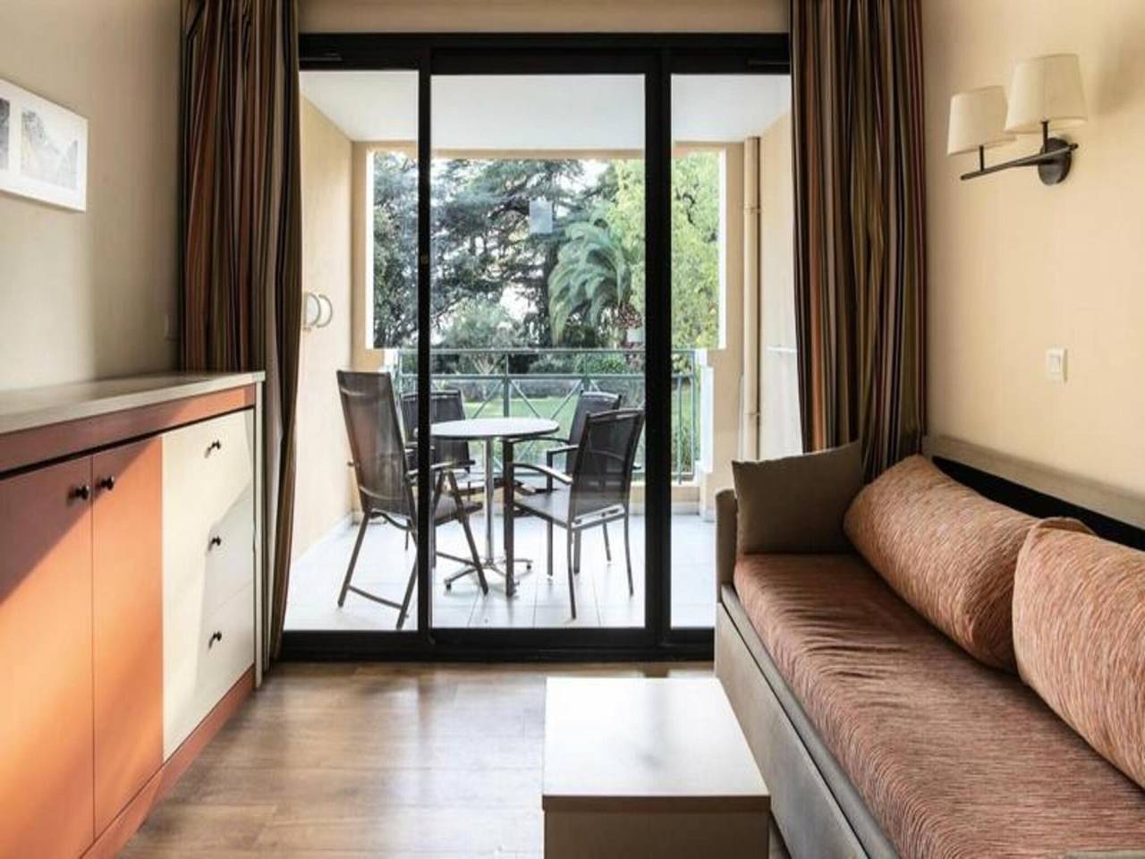 Appartement entier, Appartement à Cannes avec piscine infinie in Cannes, Région de Cannes