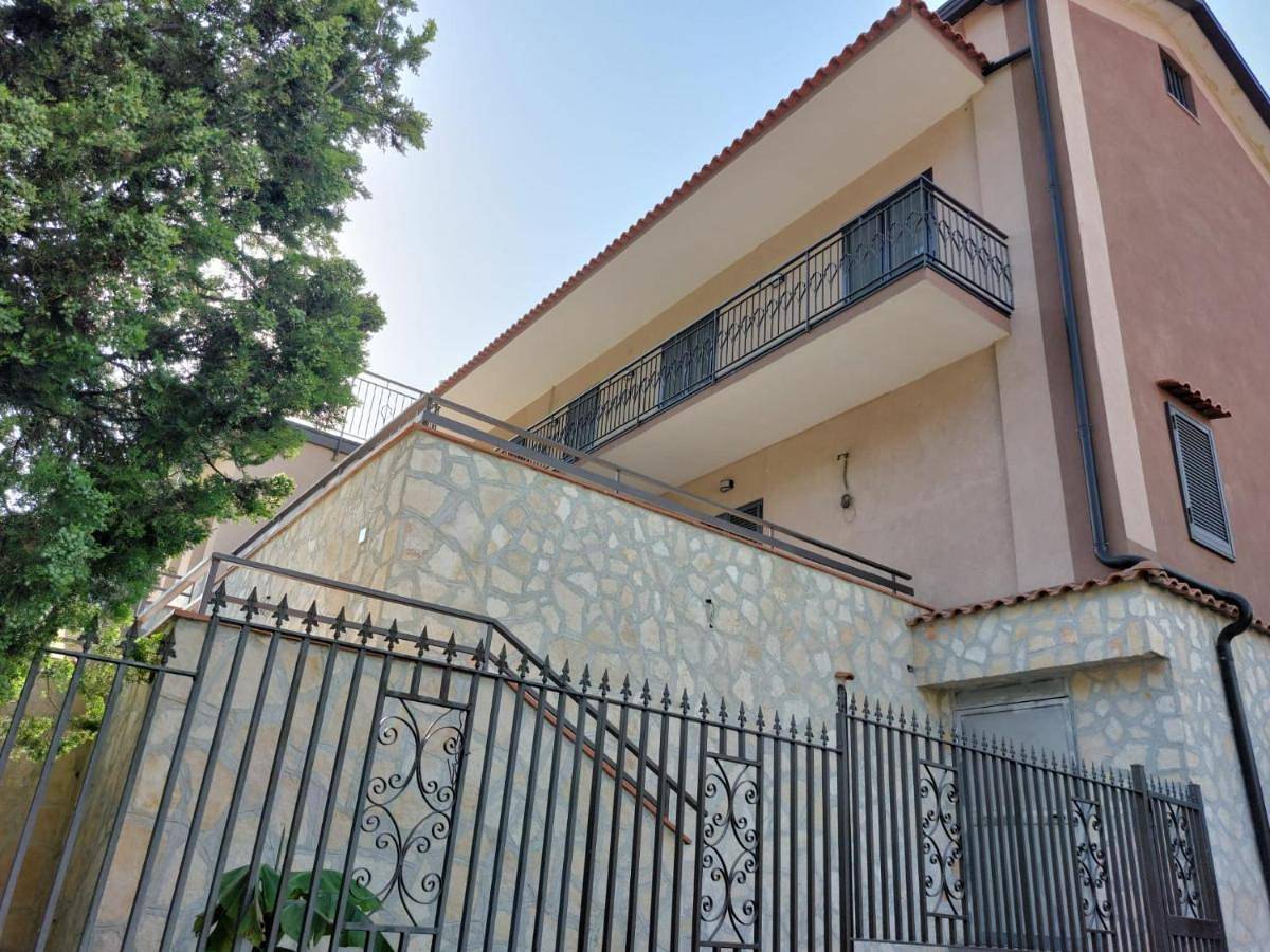 Double Room with Balcony in Nocera Inferiore, Costa tirrenica Campania