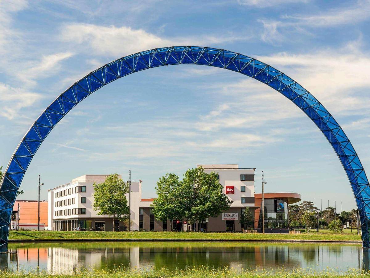 Ibis Saint Quentin en Yvelines - Vélodrome in Montigny-le-Bretonneux, Yvelines