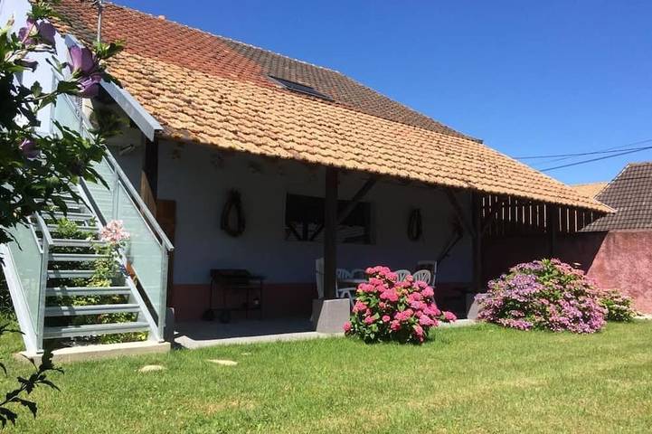 Gîte pour 4 personnes, avec Balcon dans Hirtzfelden