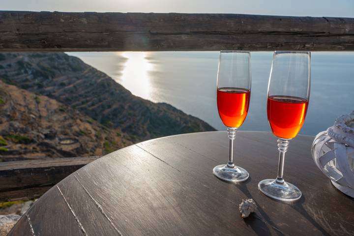 Apartamento entero, Apartamento 'Milos' admite mascotas y tiene vistas al mar in Síkinos