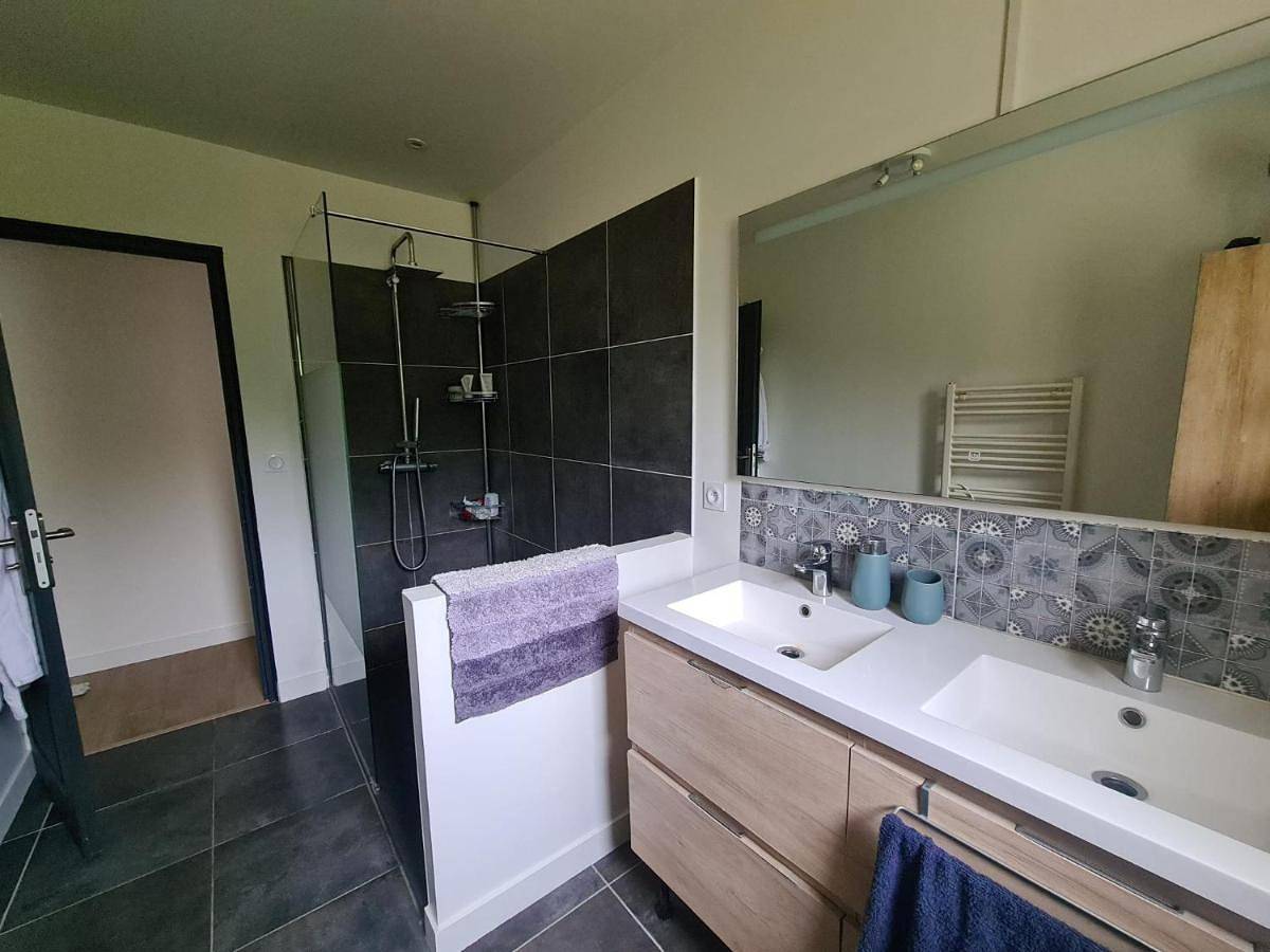Villa in Saint-Yrieix-sur-Charente, Charente
