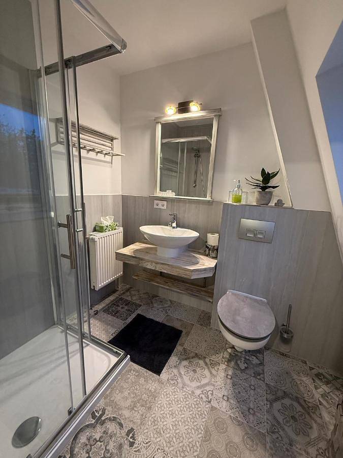 Ferienwohnung für 2 Personen, mit Terrasse und Garten sowie Ausblick in Sternberg - 2