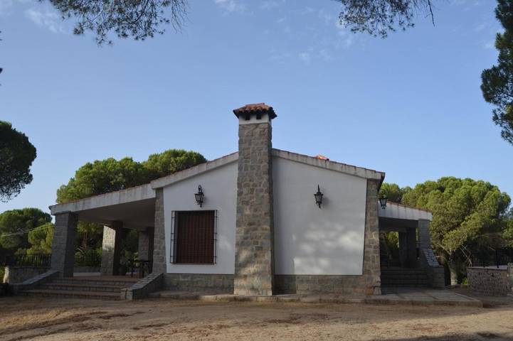 Holiday apartment for 5 people, with view and garden as well as pool - 1