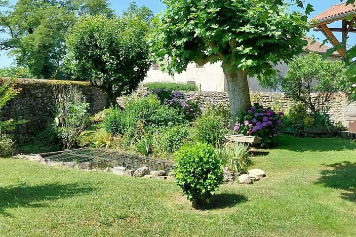 Location de vacances pour 5 personnes, avec Terrasse et Jardin à Saint-Gladie-Arrive-Munein