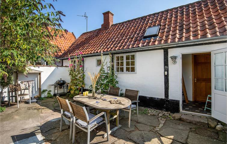 Ferienhaus für 2 Personen, mit Terrasse in Svaneke