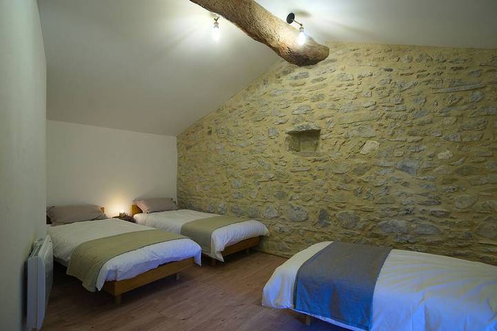 Gîte pour 7 personnes, avec terrasse à Cléon-d'Andran - 4