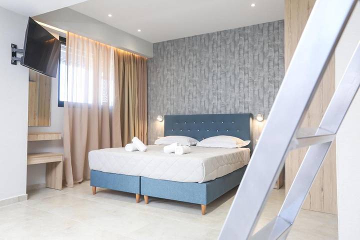 Location de vacances pour 2 personnes, avec piscine et balcon dans Benitses - 3