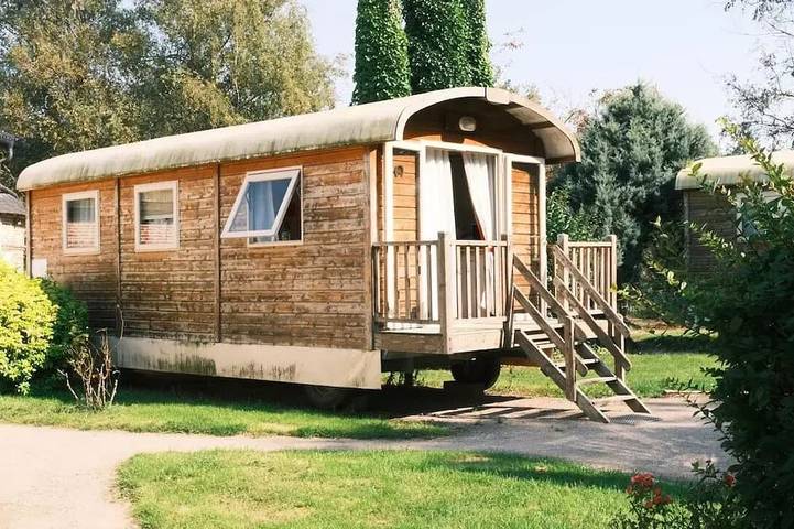 Gîte pour 2 personnes, avec terrasse à Beauchamps