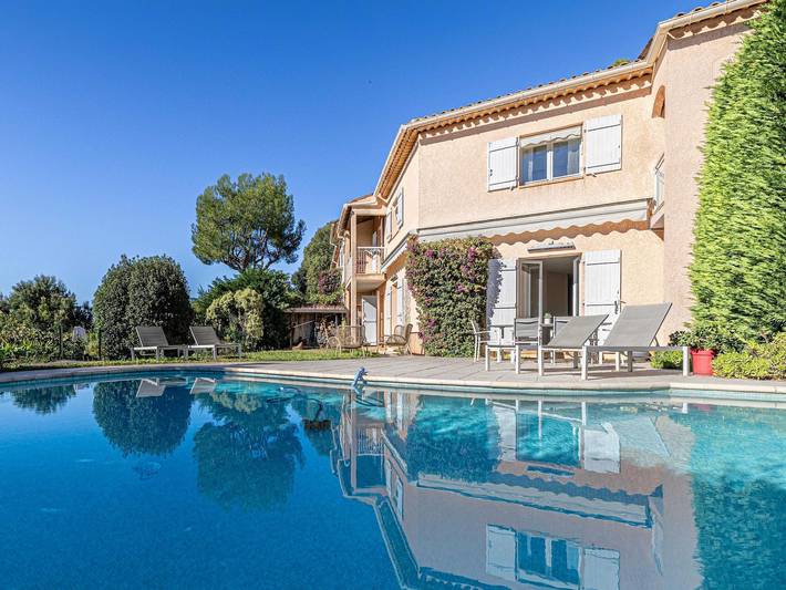 Gîte pour 10 personnes, avec piscine à Biot - 2
