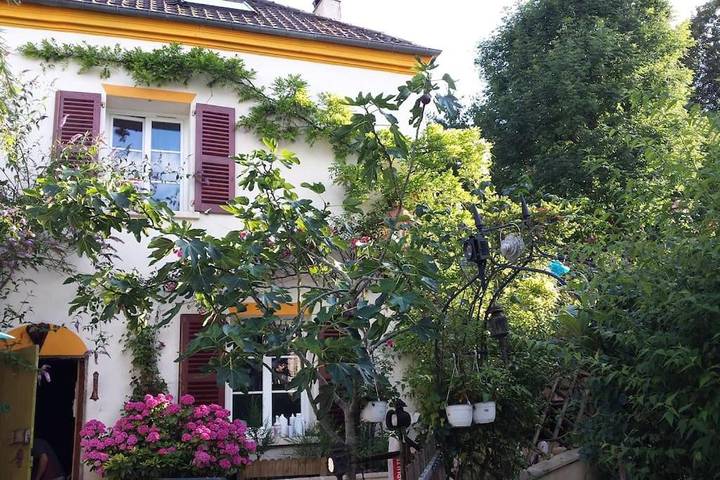 Gîte pour 6 personnes, avec terrasse à Chauvry