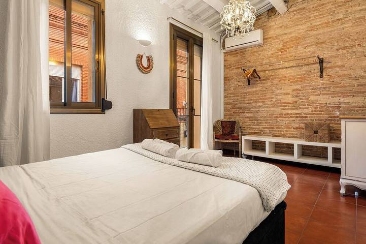 Entire apartment, Gràcia Loft + Terrace Bbq • Ac & Fiber Wi-Fi in Barcelona Centre, Barcelona