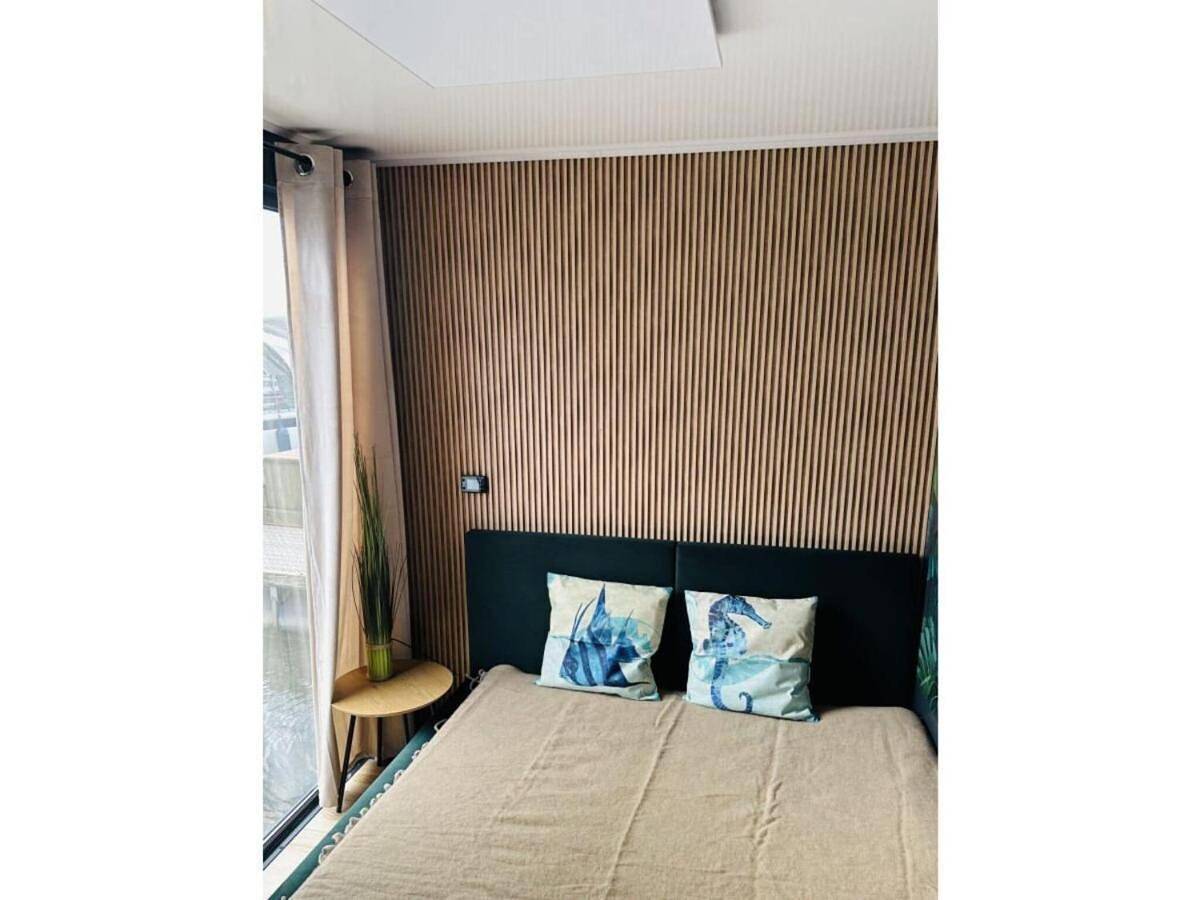 Two-Bedroom House Boat in Lübeck (Stadt), Lübeck