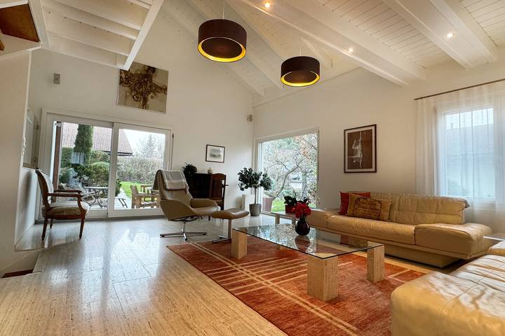 Ganze Ferienwohnung, Casa Casparis - 4.5-Zimmerwohnung in St. Luzisteig, Maienfeld