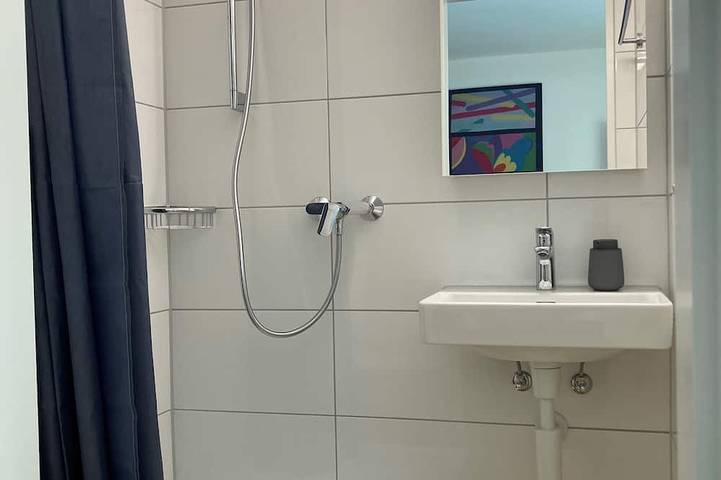 Ferienwohnung für 2 Personen, mit Whirlpool und Garten in Zürich - 2