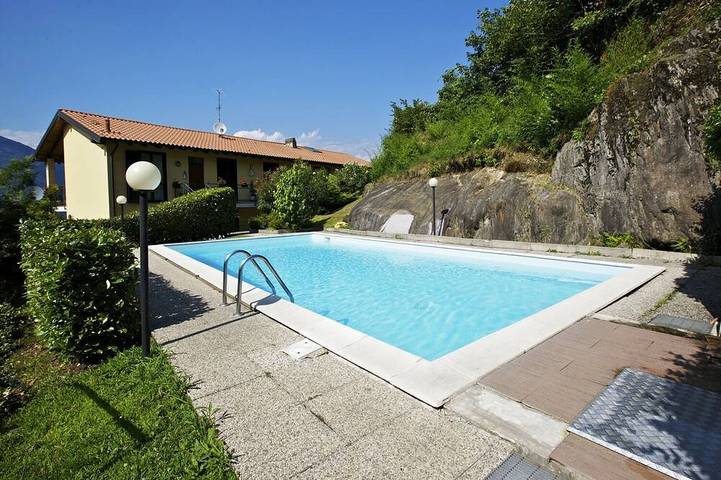 Glamping voor 3 personen, met balkon en zwembad, met huisdier aan Lago Maggiore