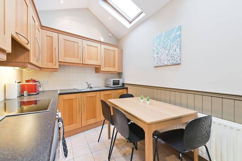 Great House Trendy Ranelagh 3bed 2bath Tv and Wifi in Dublin, County Dublin