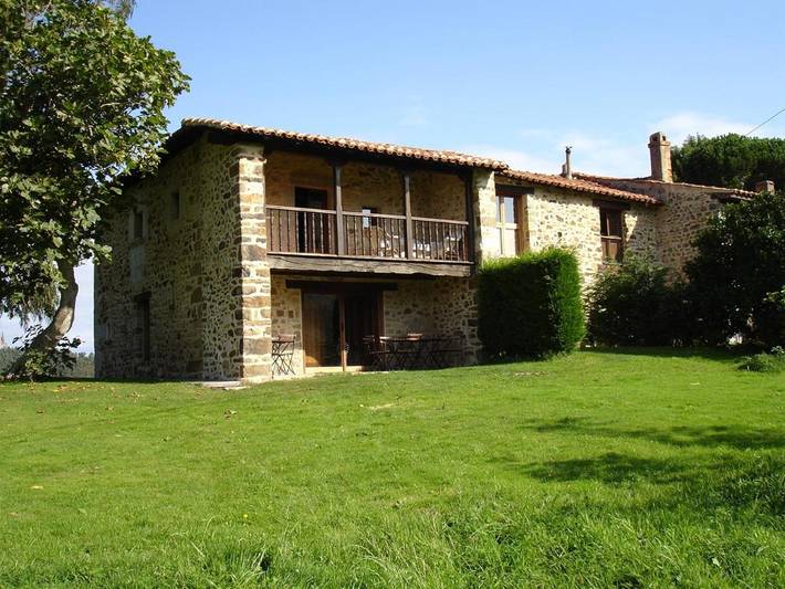 Casa de Aldea Casina del Naranjo in Ribadesella, Costa Verde