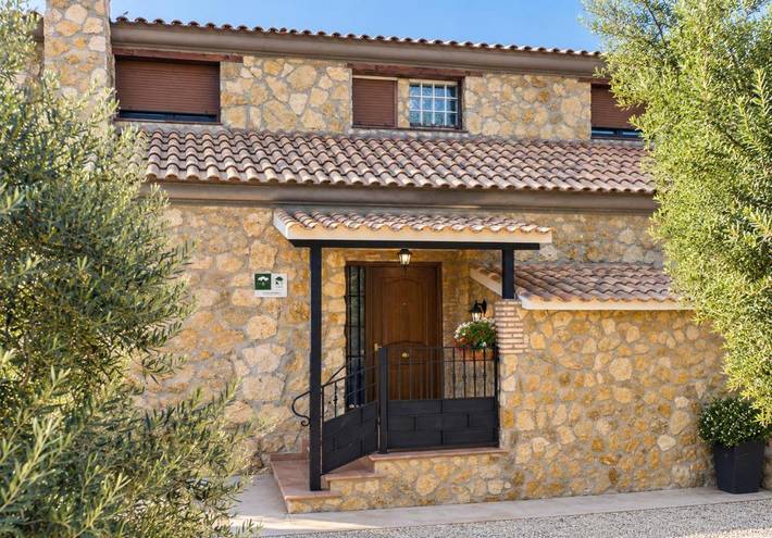 Apartamento para 7 personas, con Terraza además de Jardín y Vistas en Riópar