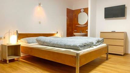 Holiday Apartment for 4 People in Mayrhofen, Ziller valley alps, Photo 2