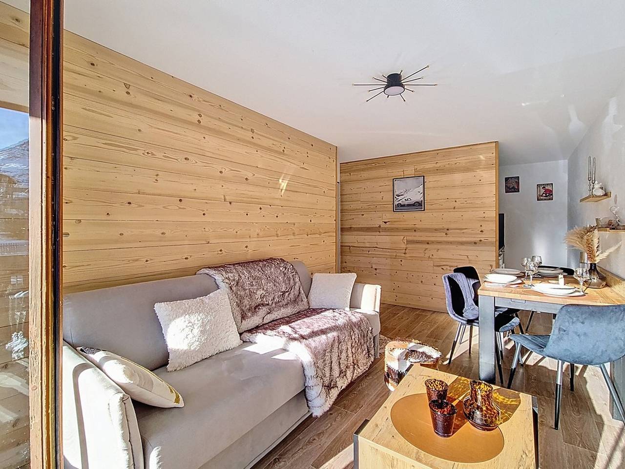 Apartamento entero, Apartamento luminoso con balcón, cerca de pistas - 4 personas in Val Thorens, Les Trois Vallées