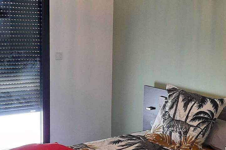 Location de vacances pour 6 personnes, avec jacuzzi et jardin, animaux acceptés à La Valette-du-Var - 2