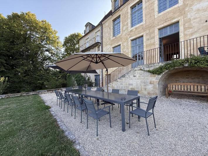 Location de vacances pour 12 personnes, avec jardin et terrasse à Excideuil