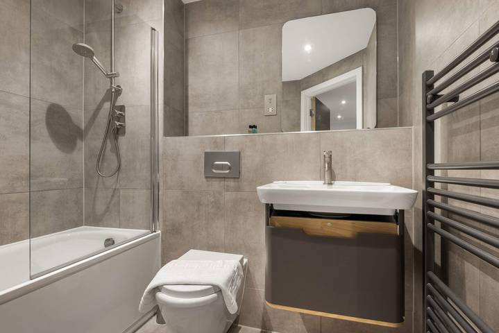 Gîte pour 4 personnes, avec balcon/terrasse, adapté aux familles à York - 4