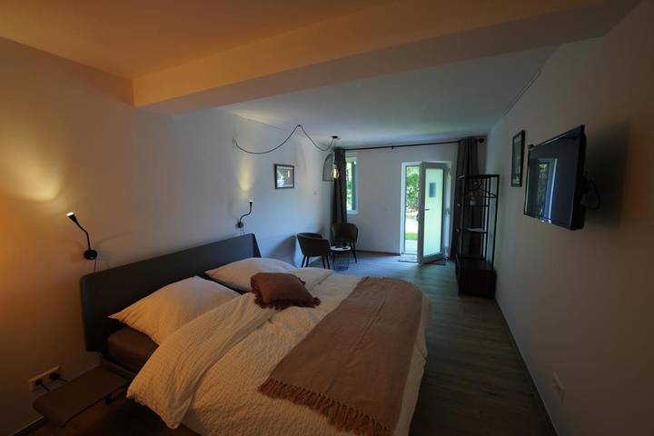 Alojamiento y desayuno para 2 personas, con Terraza además de Jardín y Vistas en Luxemburgo
