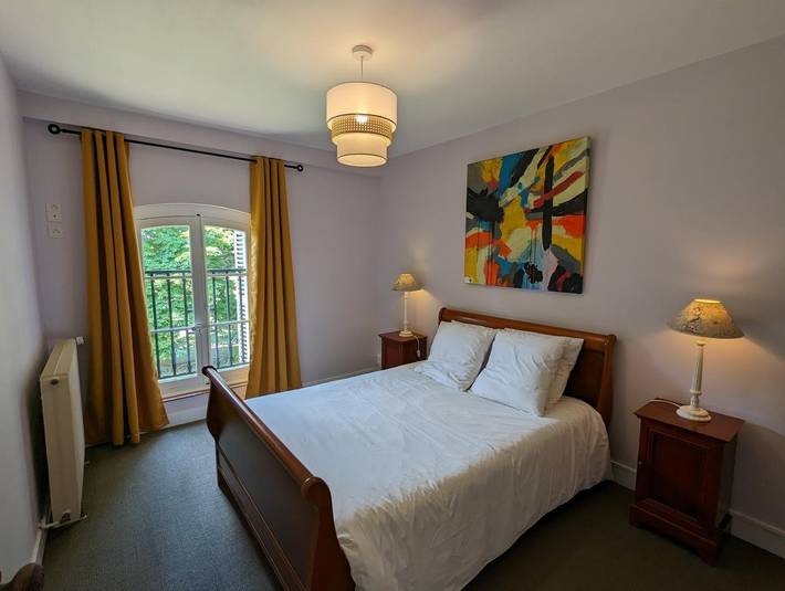 Gîte pour 4 personnes, avec piscine et jardin à Chadurie - 2