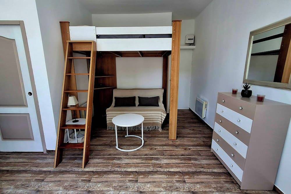 Appartement entier, Studio cosy avec jardin proche de la Seine in Champagne-sur-Seine, Seine-et-Marne