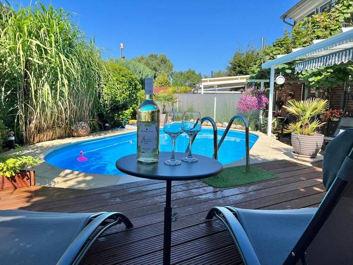 Ferienwohnung für 4 Personen, mit Pool und Garten - 1