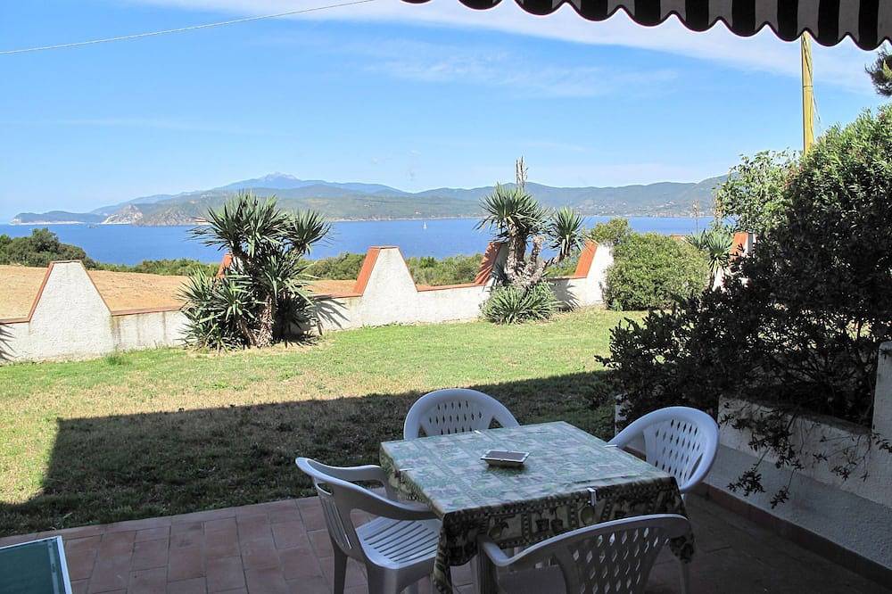 Appartamento intero, Turistica by Interhome in Morcone, Isola d'Elba