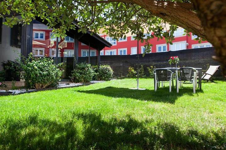 Casa de vacaciones para 4 personas, con Terraza además de Jardín y Vistas en Miño