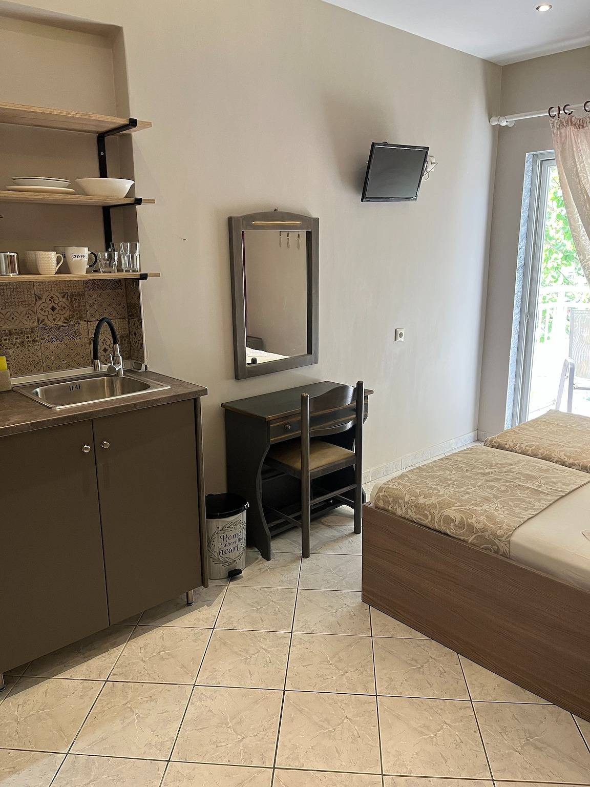 Ganzes Studio, Schönes Schlafzimmer für 4 Personen in Limenaria, nur fünf Minuten vom Zentrum entfernt in Limenaria, Thassos