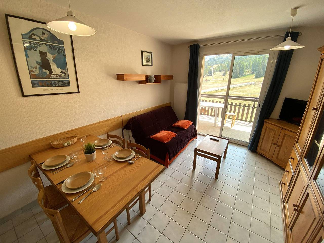 Apartamento entero, Apartamento de 2 Habitaciones al Pie de las Pistas, Cocina Equipada, Balcón, 4 Pers. in Saint-Étienne-en-Dévoluy, Dévoluy (comuna)