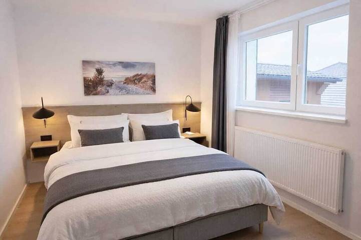 Ganze Wohnung, Moderne, zentrale Fewo für bis zu 4 Personen direkt am alten Leuchtturm in Borkum