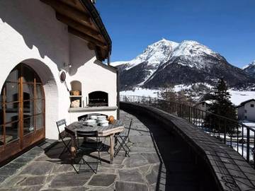 Villa for 18 Guests in La Punt-Chamues-ch, Grisons, Picture 1