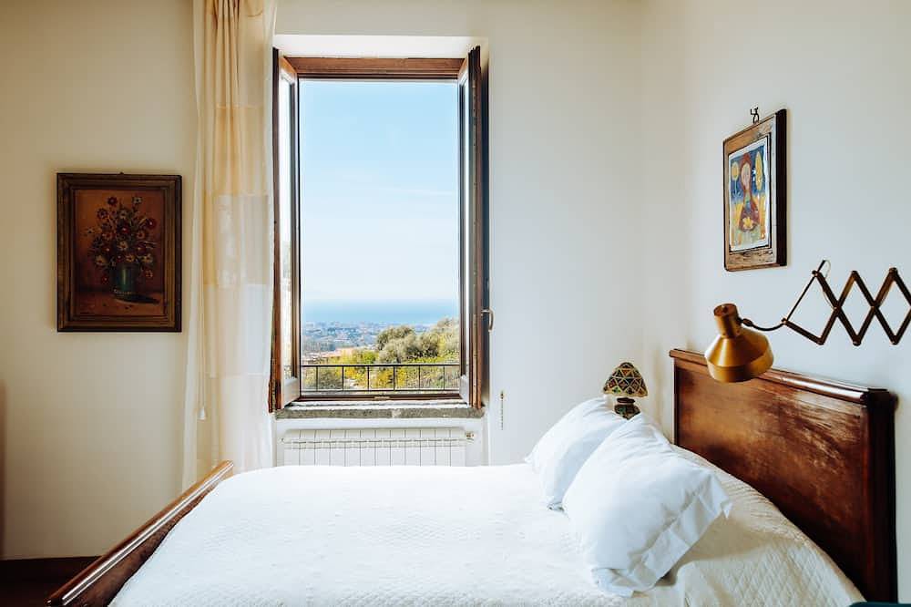 Für 10 Personen Monticelli-Mansion Frühstück inbegriffen in Casola di Napoli, Neapel Provinz