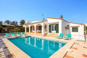 Villa in Sant Lluís, Menorcas Küste für 6 