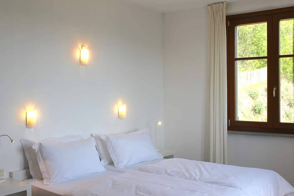 Wunderschönes Landhaus mit privatem Pool. Sehr großer Garten in Tresana, Val di Magra