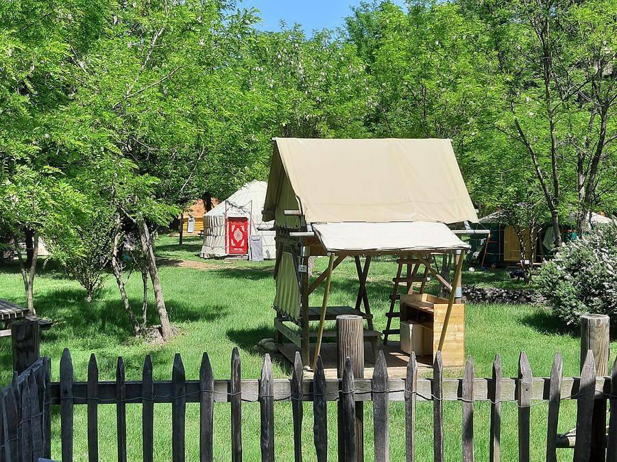 Camping Ushuaïa Villages Le Viaduc - Einzigartig 2 personen - Hochsitzendes Bivouac-Zelt in Arlebosc, Tournon-sur-Rhône und Umgebung