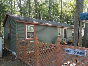 Vacation Home for 2 Guests in Gilford, Lake Winnipesaukee, Picture 3
