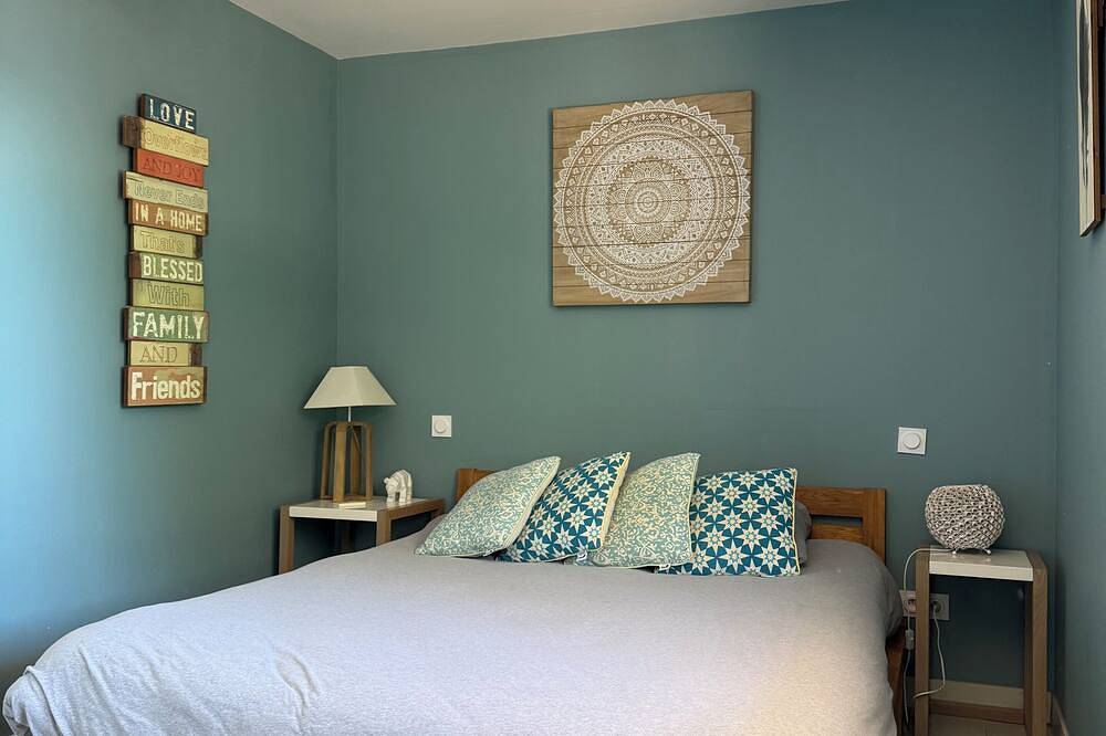 Top-of-the-range large-capacity gîte in Meyssac, Brive-la-Gaillarde region