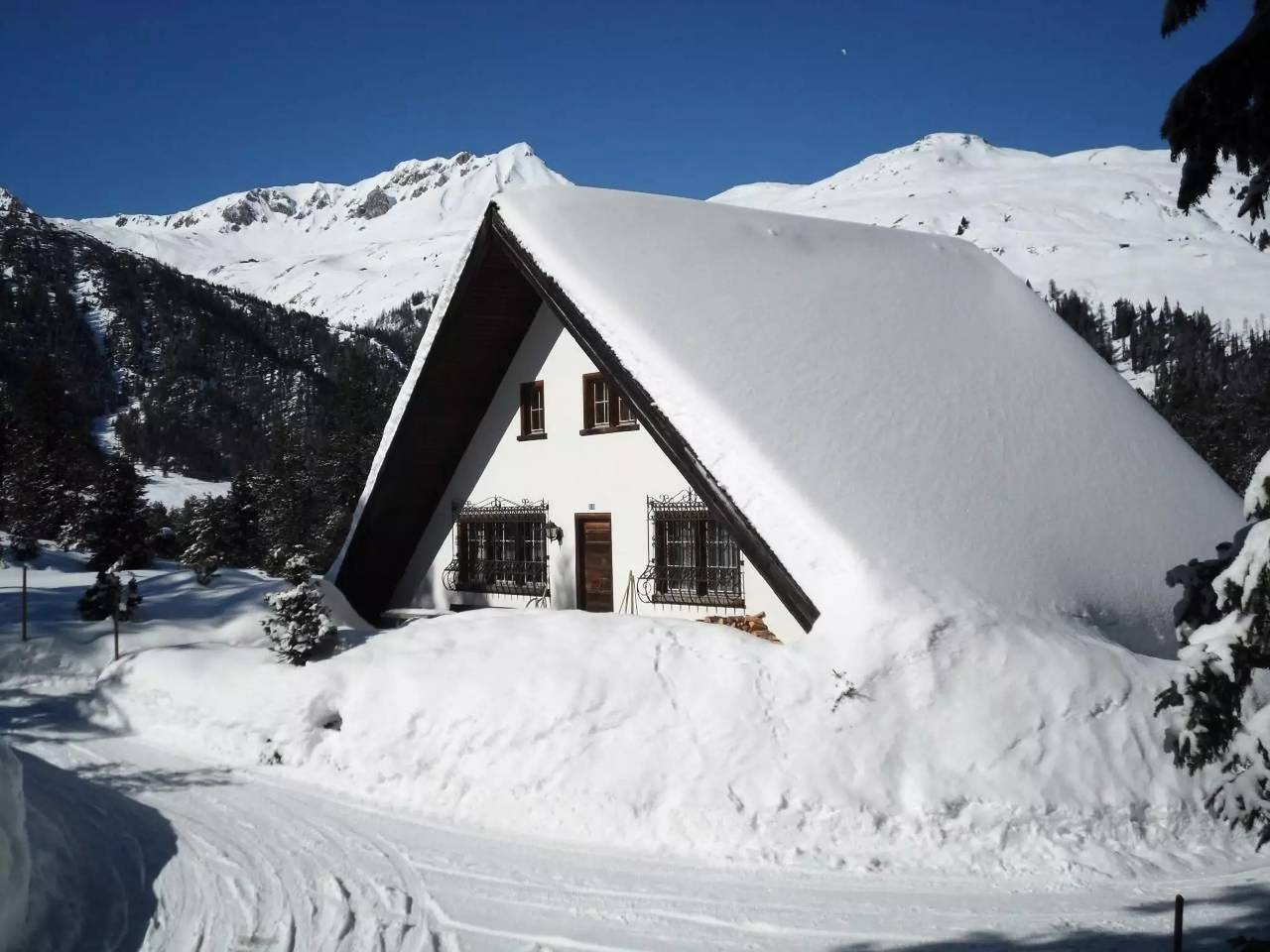 Haus 5 Personen in Davos, Plessur Alpen