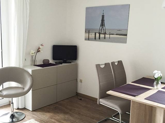 Ganze Wohnung, Ferienwohnung 5 im Haus Nordseedüne in Cuxhaven Duhnen - voller Meerblick und Strandkorb von Mai-Oktober in Duhnen, Cuxhaven